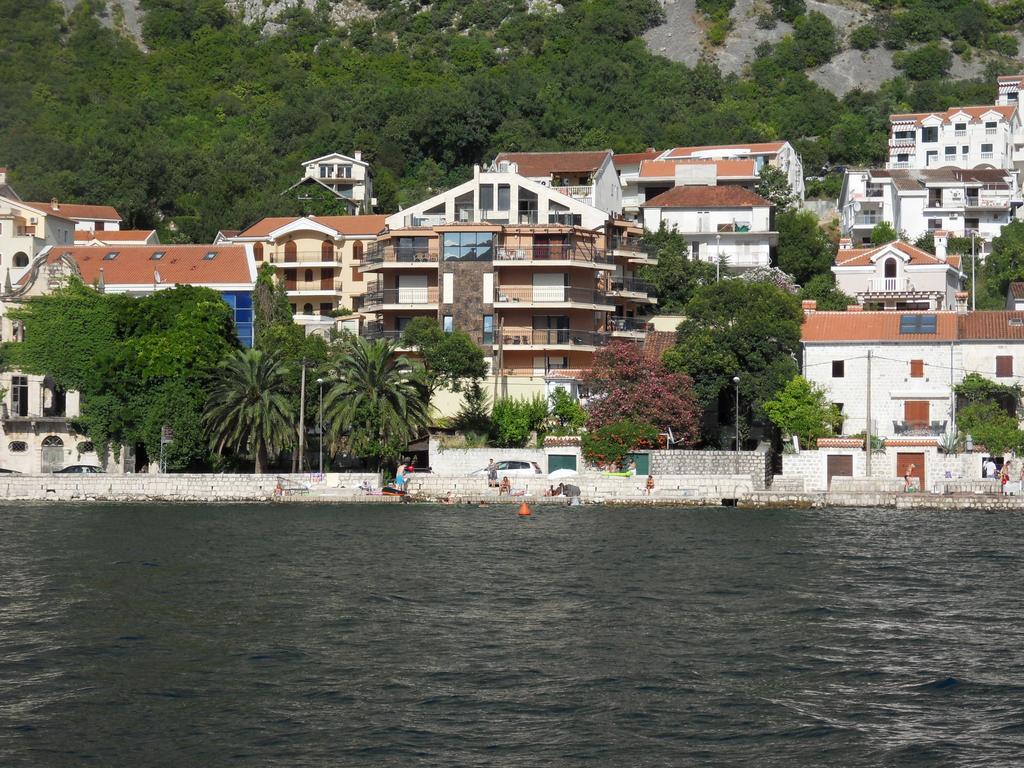 Apartments Coral Kotor Ruang foto