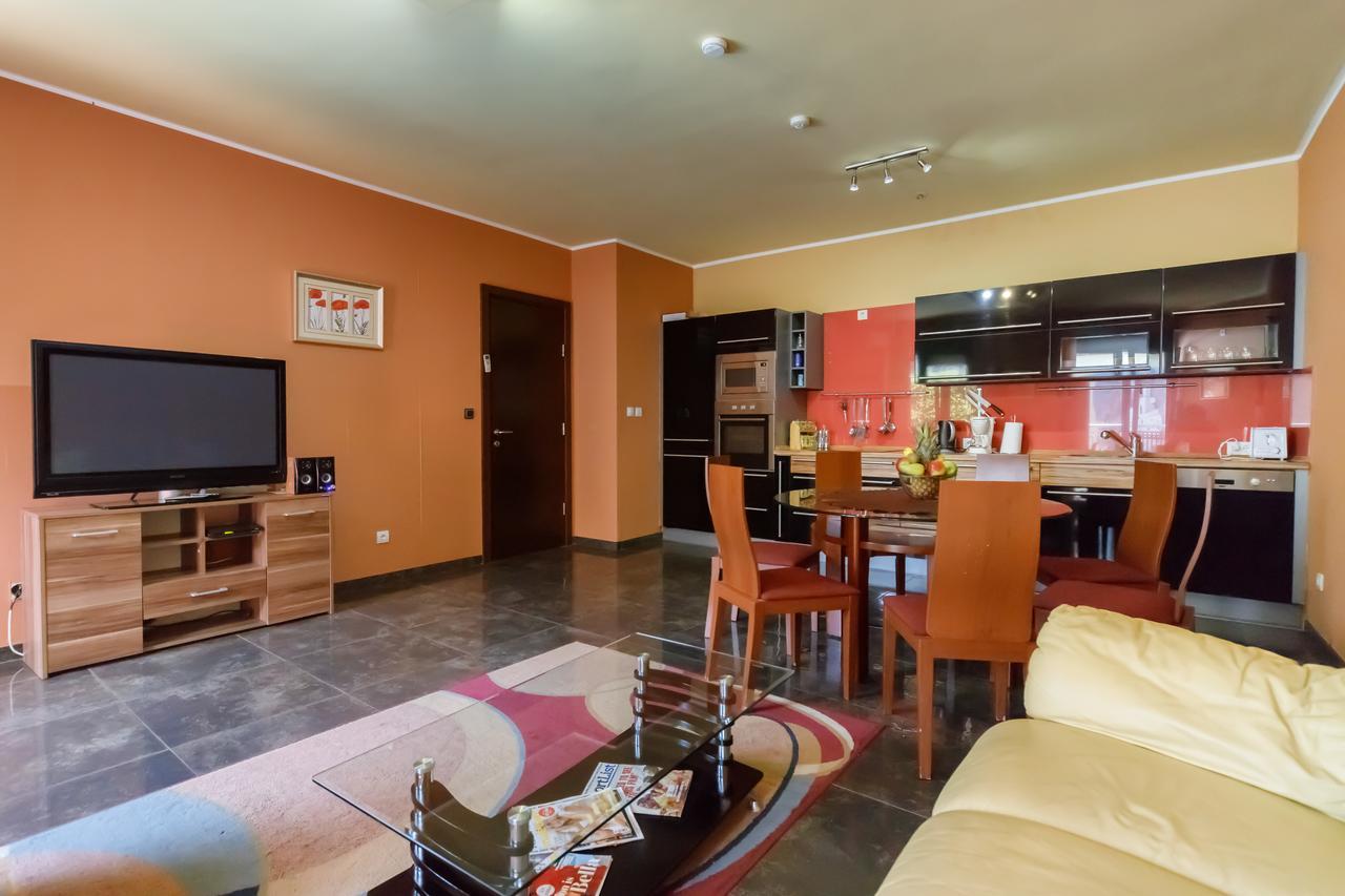 Apartments Coral Kotor Bagian luar foto