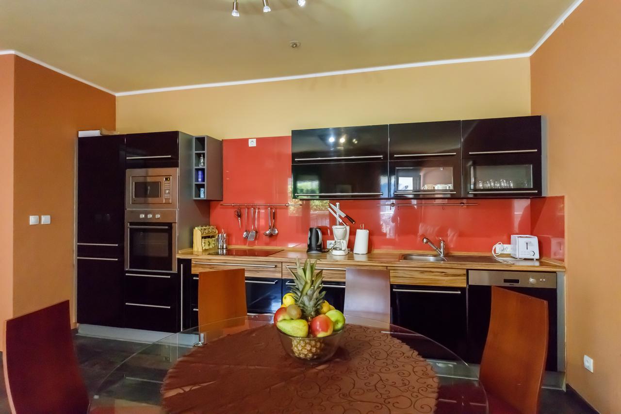 Apartments Coral Kotor Bagian luar foto