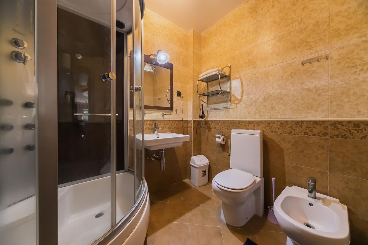 Apartments Coral Kotor Bagian luar foto