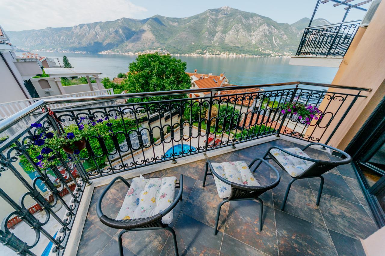 Apartments Coral Kotor Bagian luar foto